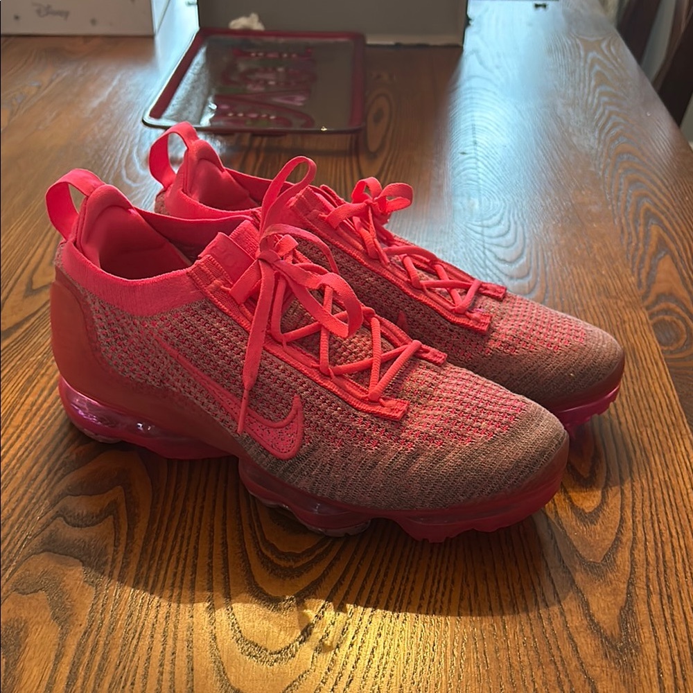 Nike Pink Air VaporMax Flyknit Sneakers